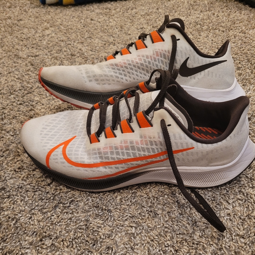 NIKE Air Zoom Pegasus Cleveland Browns Men Shoes Size 9 | Style CZ5437-1…